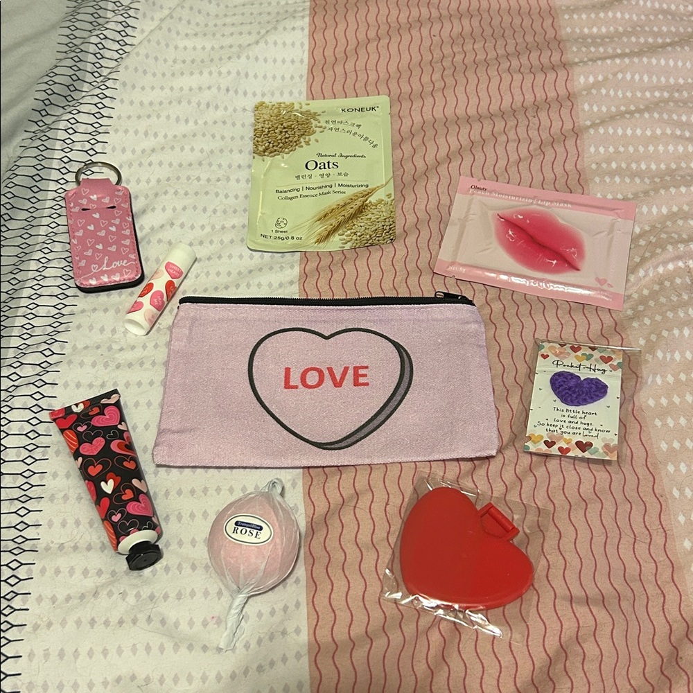 Valentine’s Beauty Bundles (Choose 1) 9 pieces - Picture 7 of 17